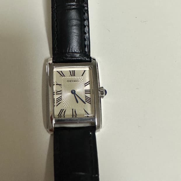 세이코 시계 SWR083 모델 판매합니다