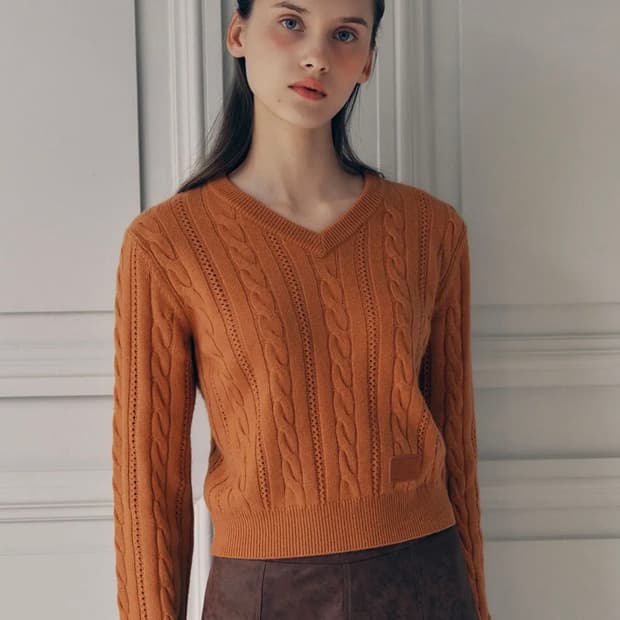 로라로라 V NECK CABLE LABEL KNIT ORANGE