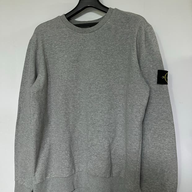 스톤아일랜드 맨투맨 회색