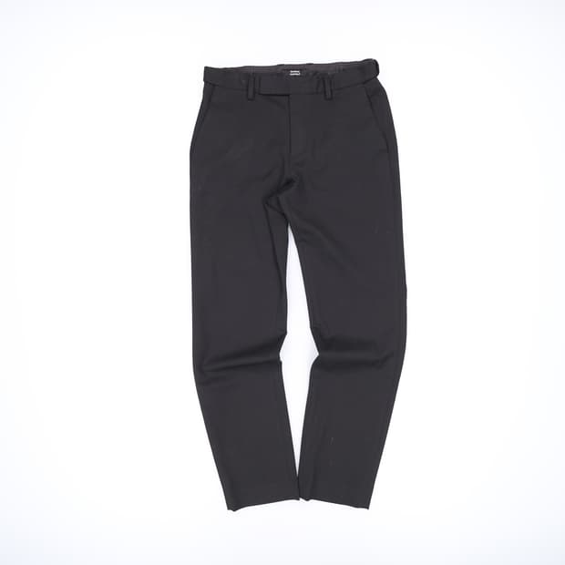 28 무신사스탠다드 블랙 슬랙스 0430H