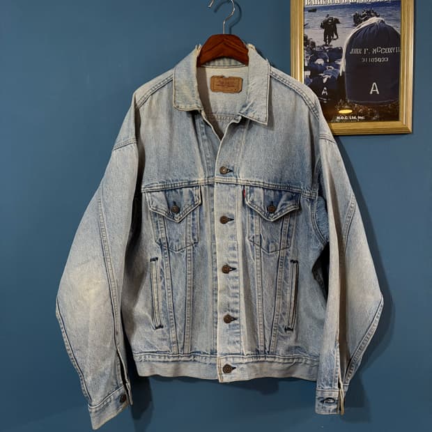 80‘s USA Levis 70507 denim jacket. 