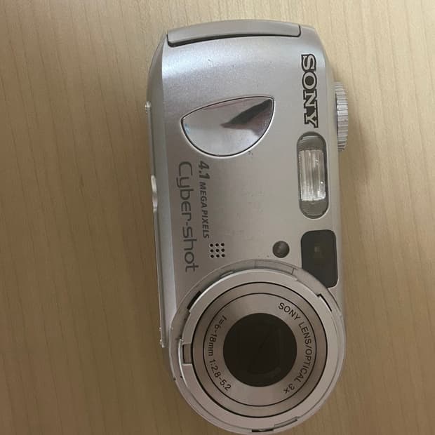소니 사이버샷 DSC-P73