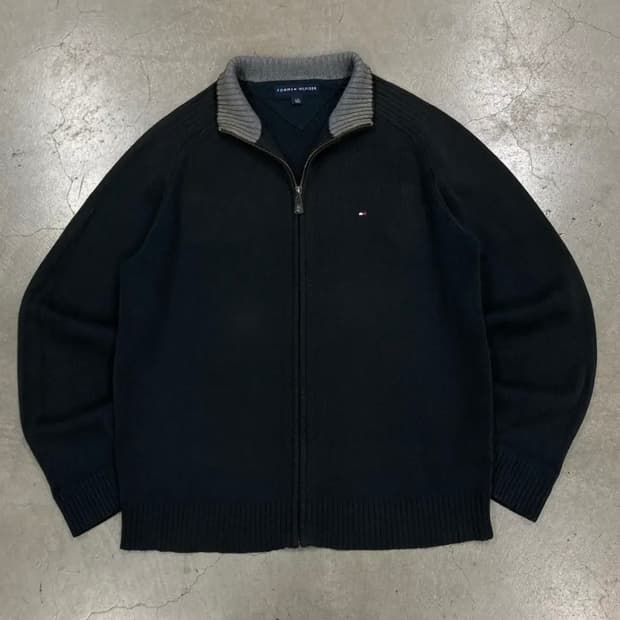 타미힐피거 차콜 블랙 컬러 스몰 로고 니트 집업
