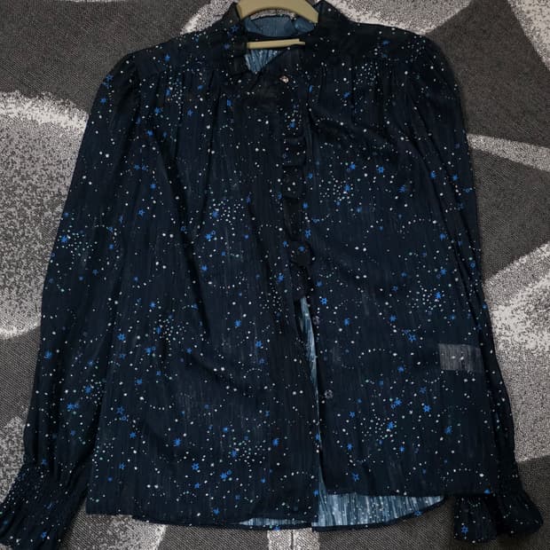 ZOOC 쥬크 스타프린팅 프릴 시스루 블라우스