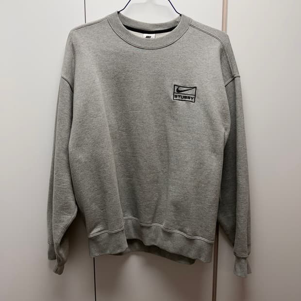 나이키 스투시 맨투맨 m