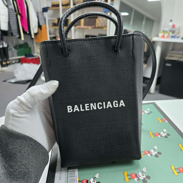 [정품]발렌시아가 폰홀더백