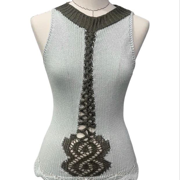 shop.cassia 니트 스티치 홀터 탑 슬리브리스