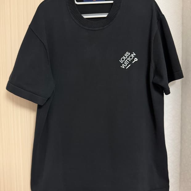 루이비통 시그니처 반팔티