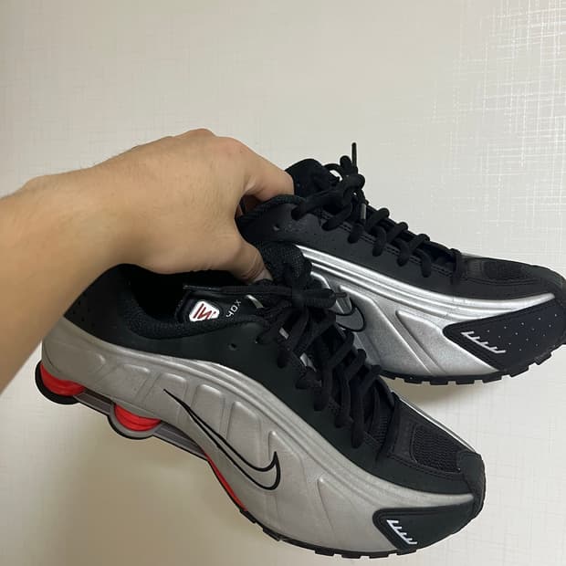 나이키 샥스 275