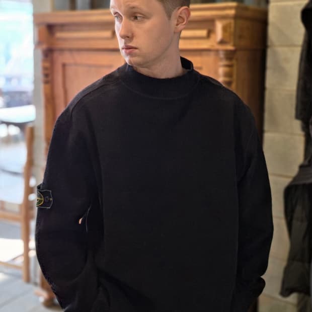 99AW 스톤 아일랜드 블랙 오버사이즈 울 혼방 니트