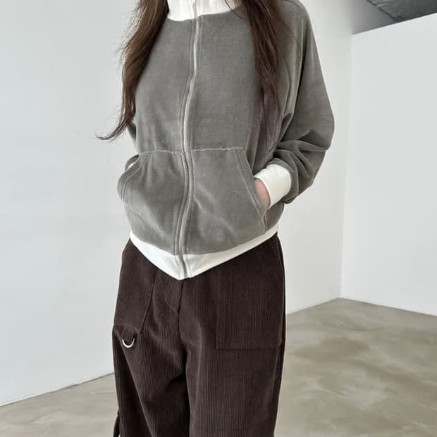 정가 4.4) 이너뮤트 velour colored zip-up 