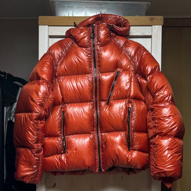 무신사 스탠다드 시티 레저 시어 립스탑 후디드 다운 숏 패딩