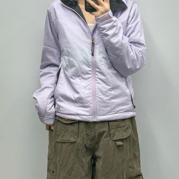 마운틴하드웨어 프리마로프트 라벤더 경량 패딩