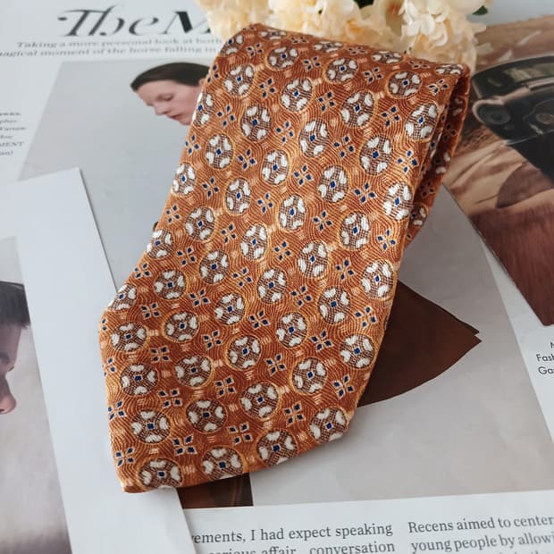 비블로스 실크 골드 모자이크 패턴 넥타이 9.6cm A+등급 A19205