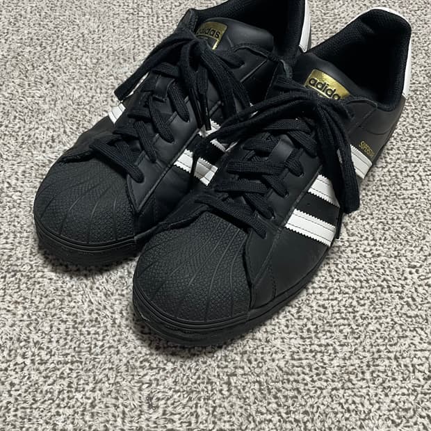 아디다스 슈퍼스타 블랙
