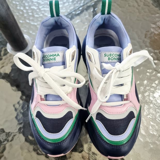 슈콤마보니 운동화 스니커즈 (235/표기365) 상태좋음