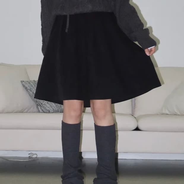 투이어즈 반 플리츠 주름 스커트