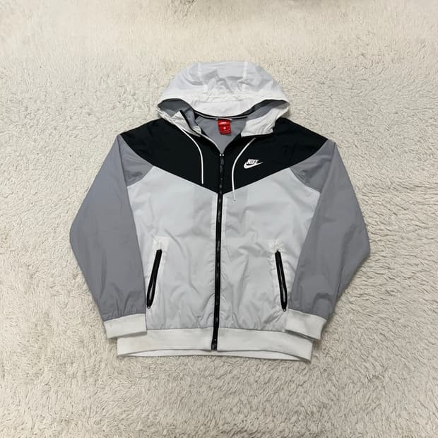 나이키 윈드러너 바람막이