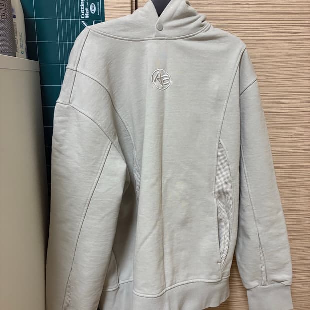 애드오프 로고 아이보리 후드티