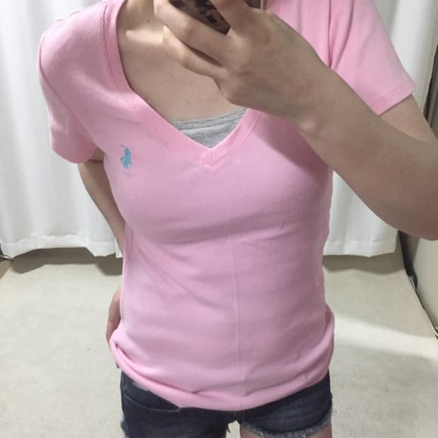 폴로 랄프로렌 딸기우유 핑크 브이넥 반팔 티
