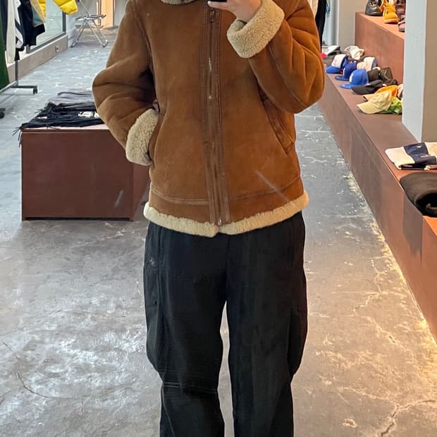 로엠 양가죽 무스탕 자켓 H973