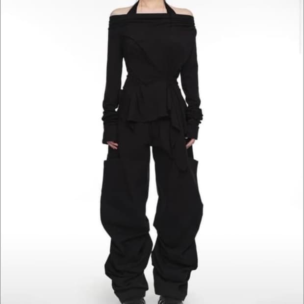 나체 핀턱 와이드 팬츠