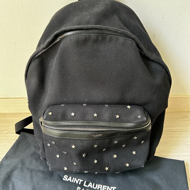 생로랑 별장식 백팩