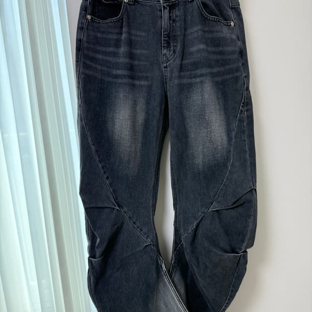 Icdc 커브드데님 CURVED-SEAM WASHED DENIM