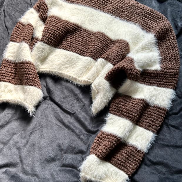 Acrylic Mohair Crop Knit