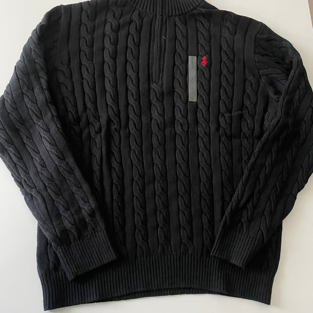 폴로 신형 케이블 니트 반집업 L 