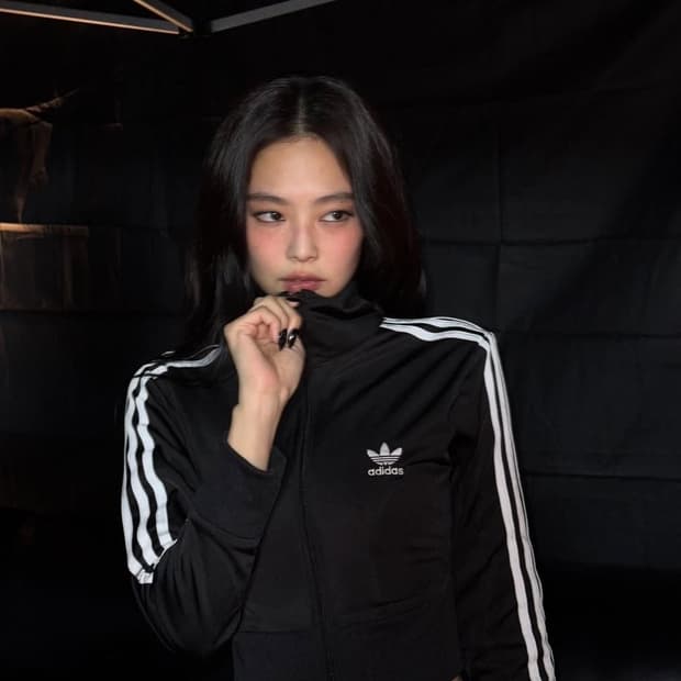 제니) 아디다스 파이어버드 트랙탑 xs