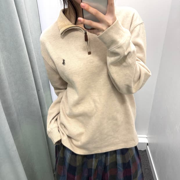 폴로 베이지 반집업 니트
