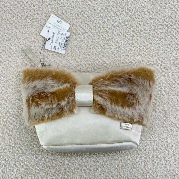 꾸레쥬 파우치 새상품