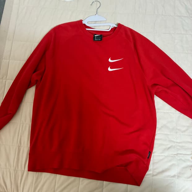 나이키 더블 스우시 맨투맨