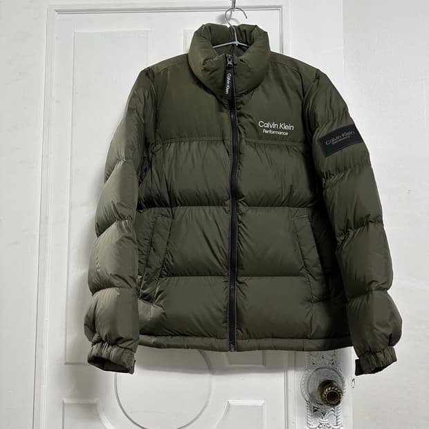 캘빈클라인 퍼포먼스 벌키 패딩