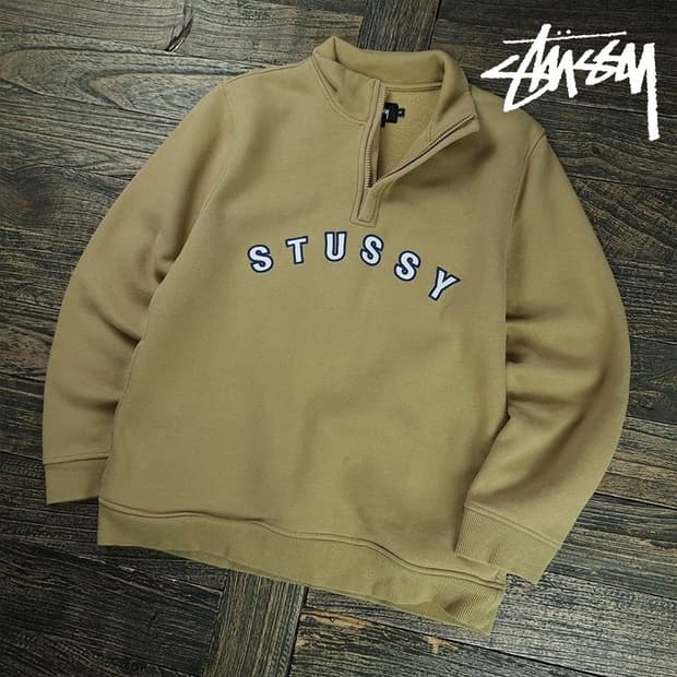 [스투시] 아치 로고 하프집업 반집업 맨투맨 베이지 P01585