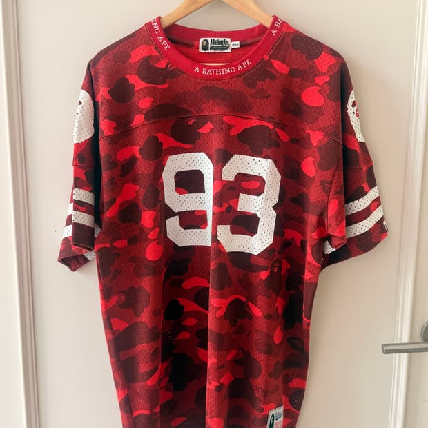 베이프(A Bathing Ape BAPE) 메쉬 카모 풋볼 티셔츠