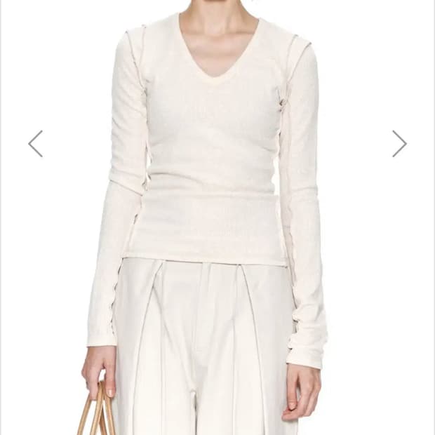 마땡킴 stitch v neck silm top