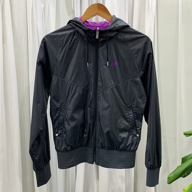 나이키 NIKE 리버시블 양면 펀칭 후드 바람막이 1599