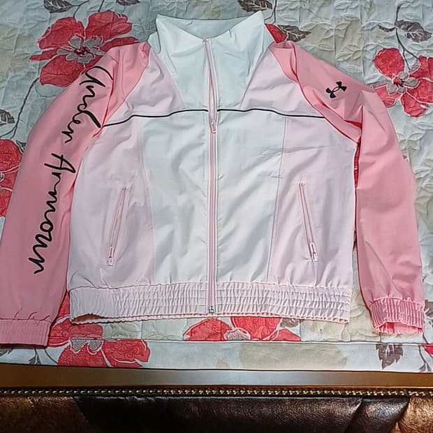 언더아머 얇은집업 L 여성77 가슴53 기장61