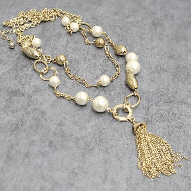 pearl necklace