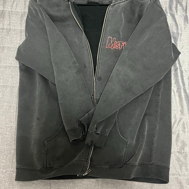 빈티지 미스피츠 스컬로고 집업 후디