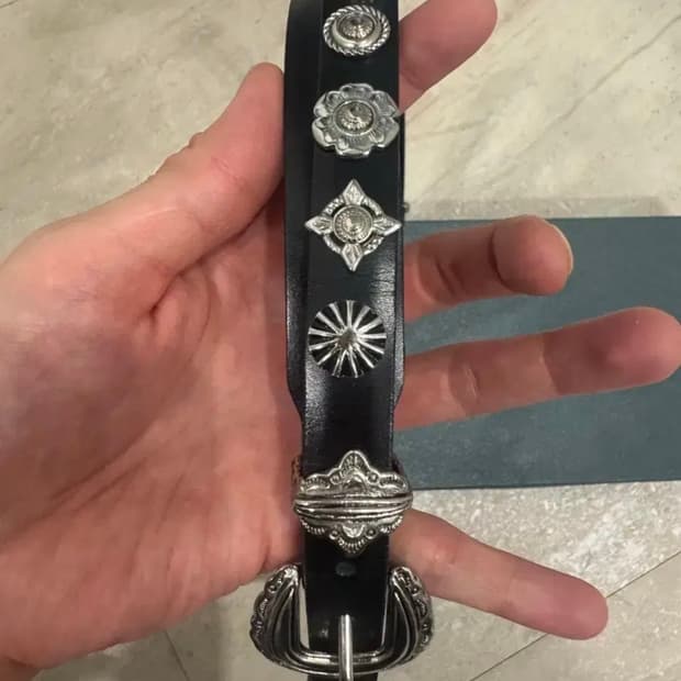 토가아카이브 벨트