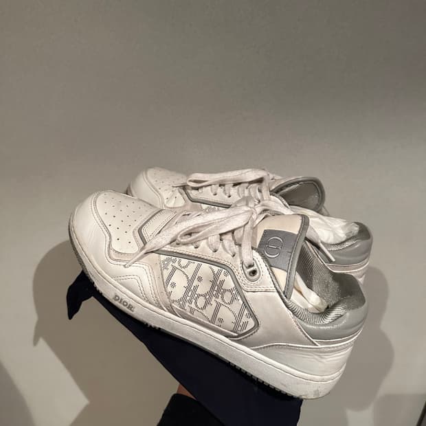 디올 b27 스니커즈 41사이즈(정품)
