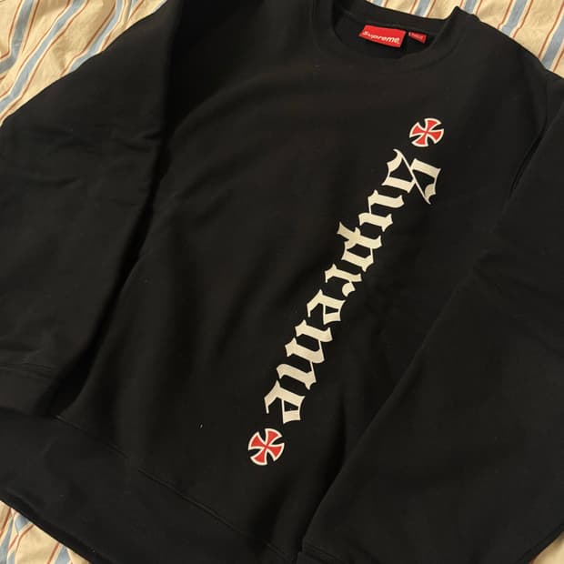 슈프림 인디펜던트 크루넥 M