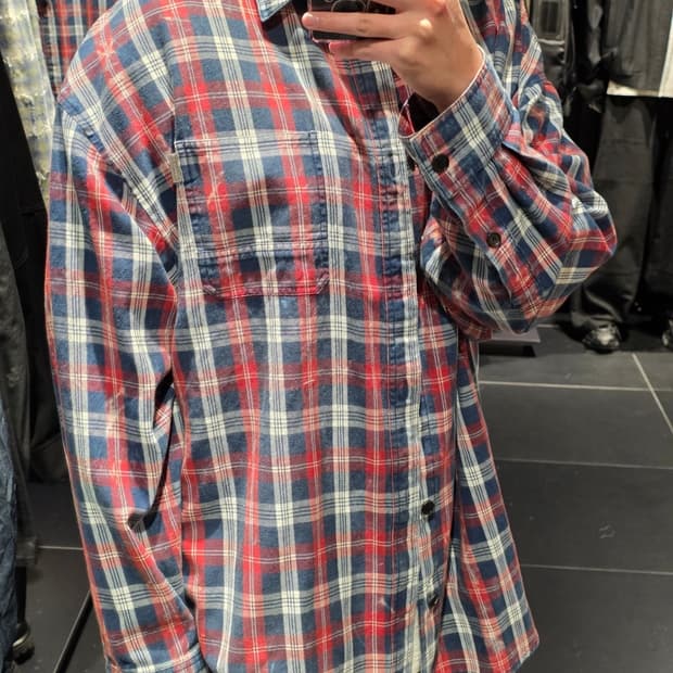 준지 아일랜드 산타레드 50사이즈 판매합니다.