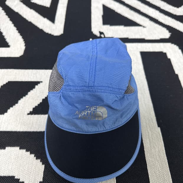 노스페이스 블루 메쉬 러닝캡