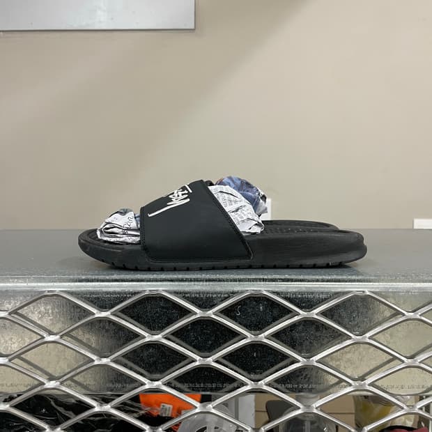 스투시x나이키 베나시 슬라이드 240