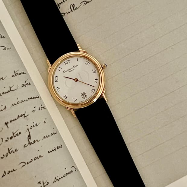 Christian Dior 골드 라운드 화이트 다이얼 디올 시계