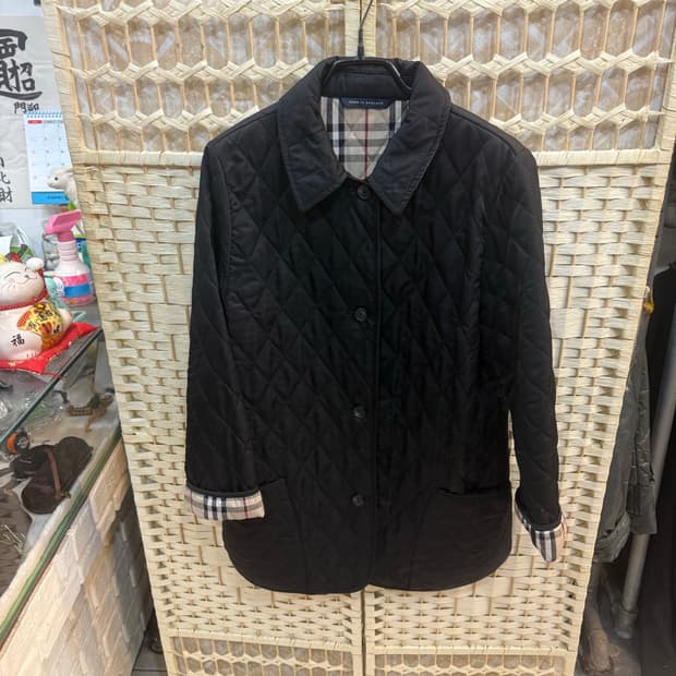 10/66-77 정품 버버리 누빔자켓 팝니다